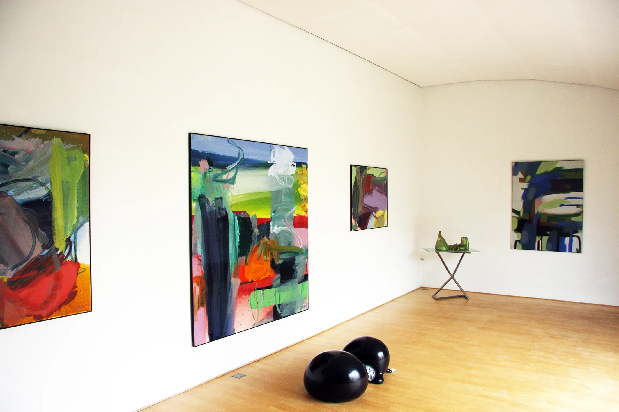Ausstellungsansicht 1: be curious