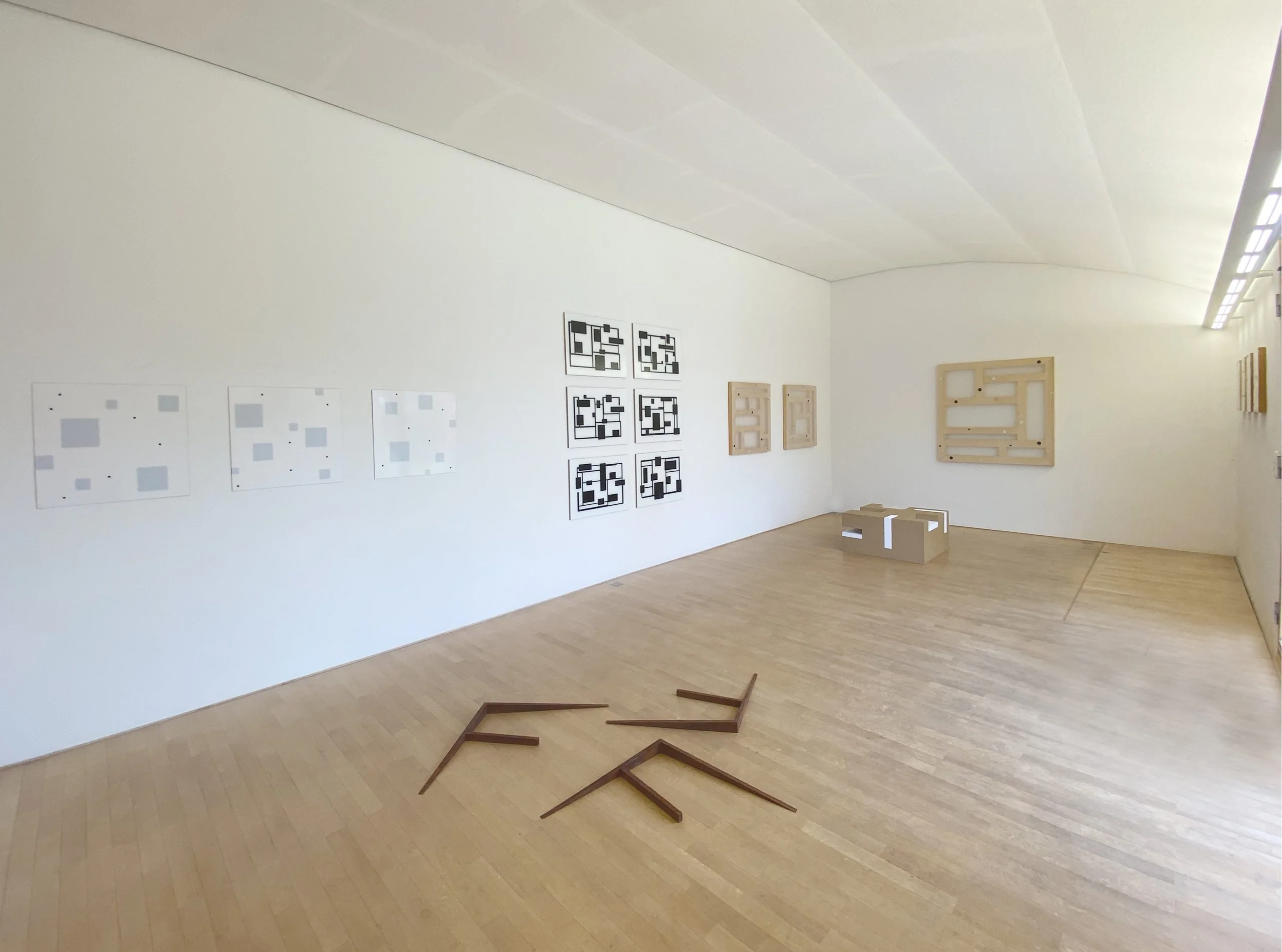 Ausstellungsansicht 3: exe:)mpl//um von Stefan Eberstadt